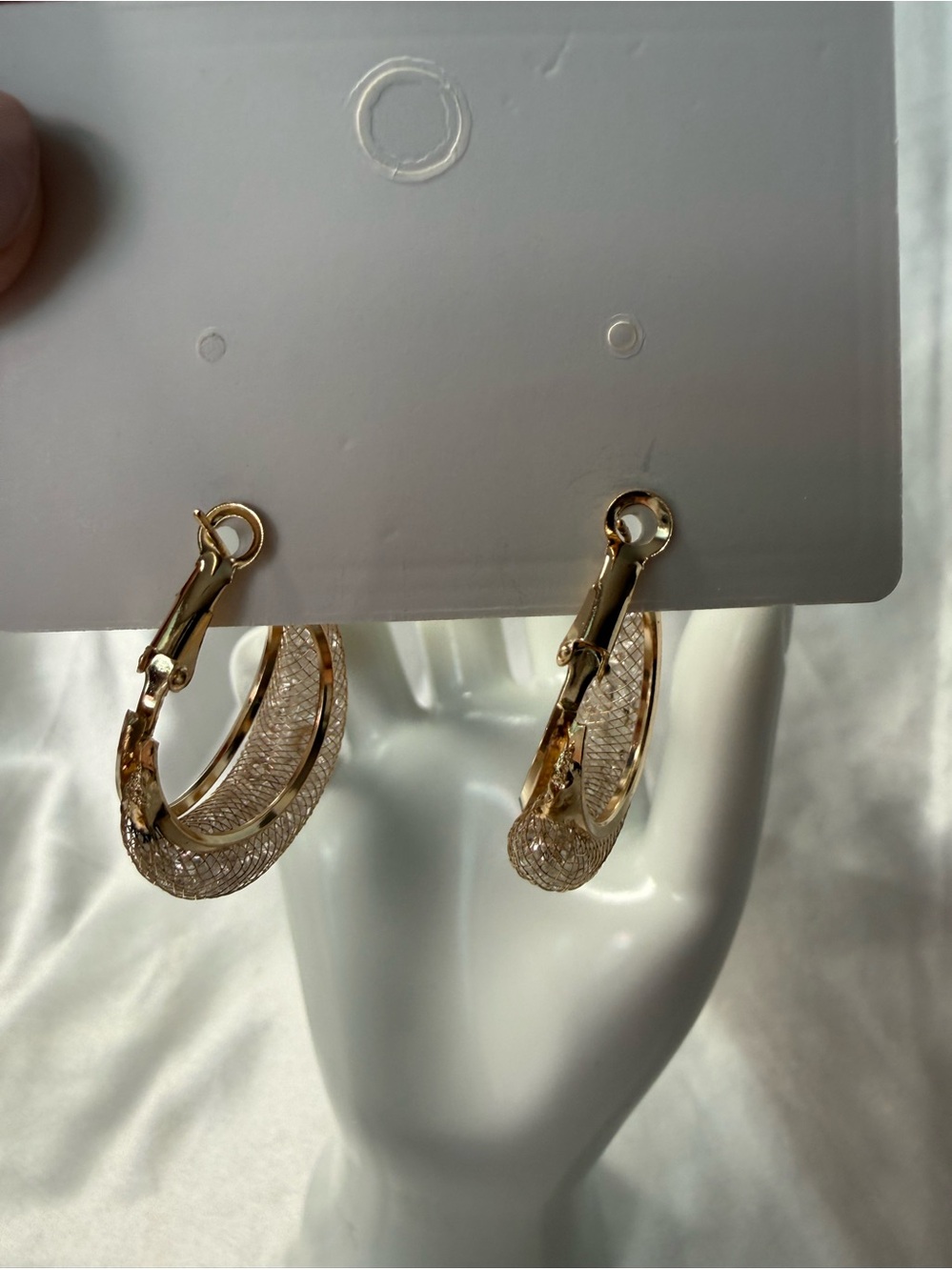 Gold Textured Mesh Hoop Earrings Statement Hoops Lightweight Glam NWT - Picture 4 of 7
